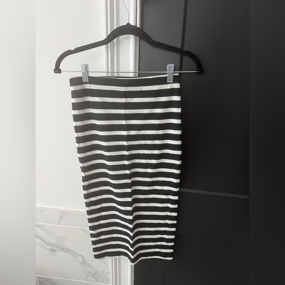 Express Monochrome Striped Pencil Skirt - Picture 1 of 4